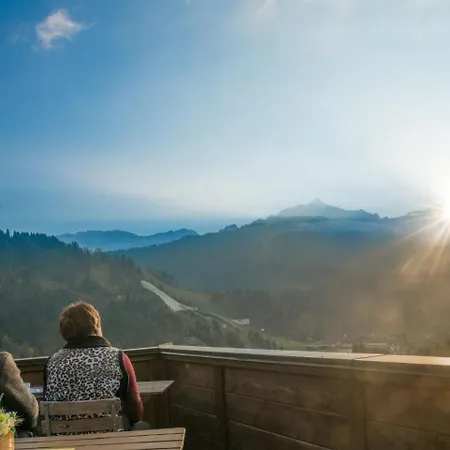 Zur Schanen Aussicht 1 *